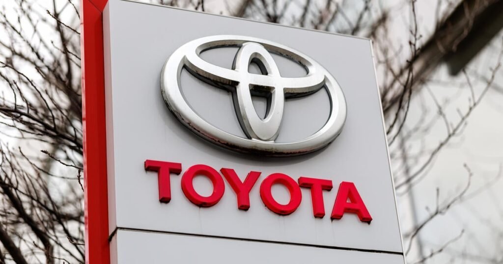 Toyotas-Hino-unit-agrees-to-plead-guilty-in-16-billion.jpg