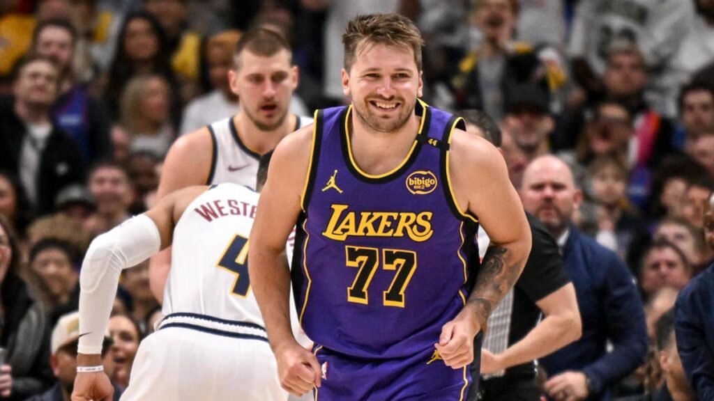 Luka-Doncic-responds-to-JJ-Redicks-killer-challenge-in-delivering.jpg