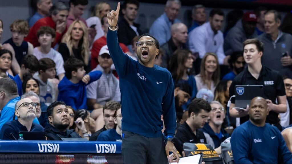 Miami-targeting-Duke-assistant-Jai-Lucas-to-replace-Jim-Larranaga.jpg