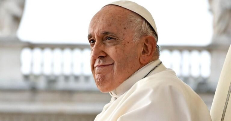 Pope-works-on-signature-reform-from-hospital-as-pneumonia-recovery.jpg