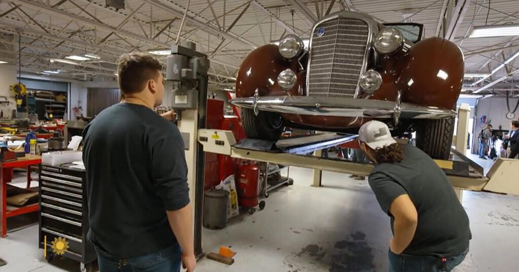 Restoring-classic-cars-in-the-classroom.jpg