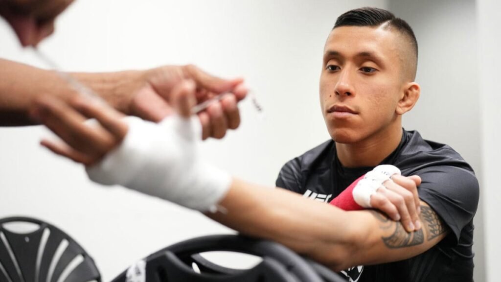 UFC-betting-scandal-Darrick-Minner-Jeff-Molina-receive-long-suspensions.jpg