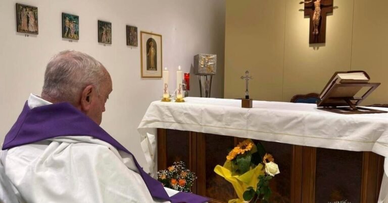 Vatican-releases-first-photo-of-Pope-Francis-during-monthlong-hospital.jpg