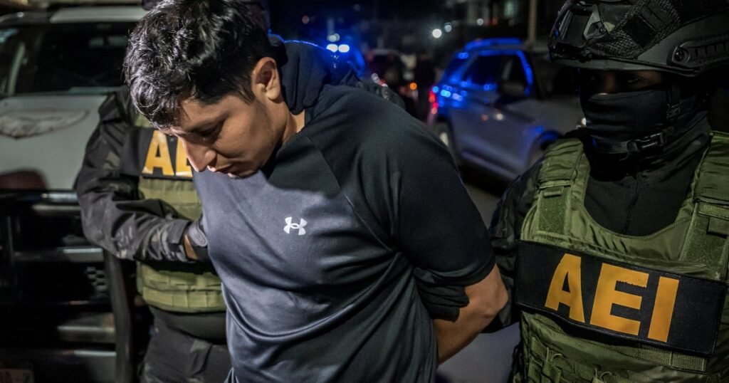 Escaped-California-inmate-wanted-for-killing-leader-of-elite-Mexican.jpg