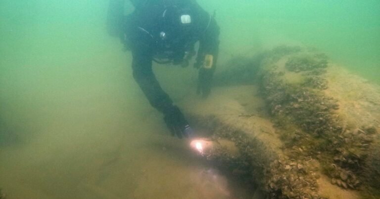 Fisherman-discovers-historic-shipwreck-in-the-fog-in-Lake-Michigan.jpg