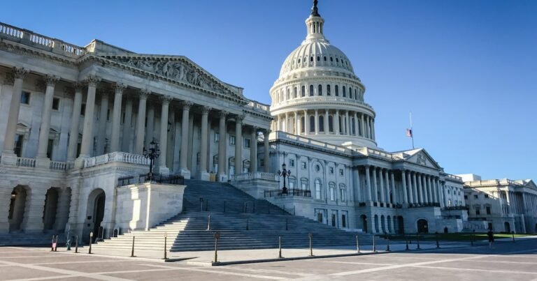 Moodys-downgrades-US-credit-rating-citing-rising-government-debt.jpg