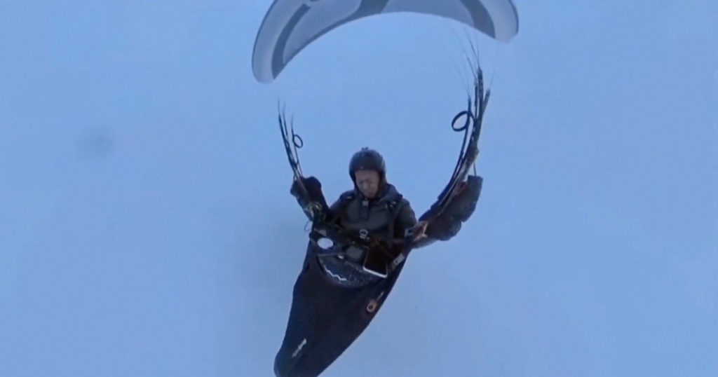 Paraglider-survives-being-accidentally-pulled-28000-feet-into-air-without.png