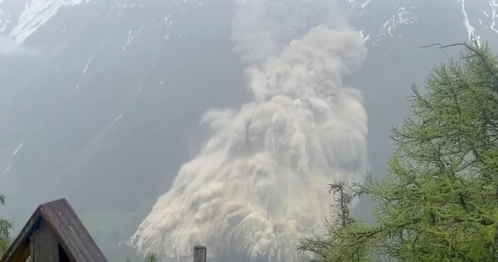 Partial-glacier-collapse-causes-landslide-that-buries-90-of-Swiss.jpg