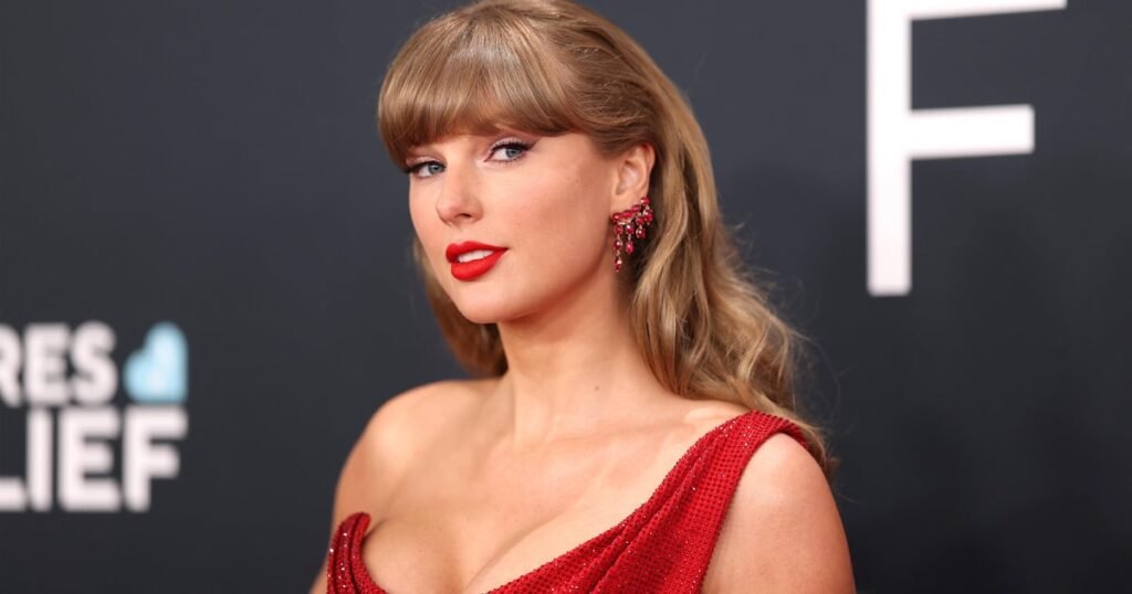 Taylor-Swift-buys-back-masters-of-first-6-albums-shares.jpg