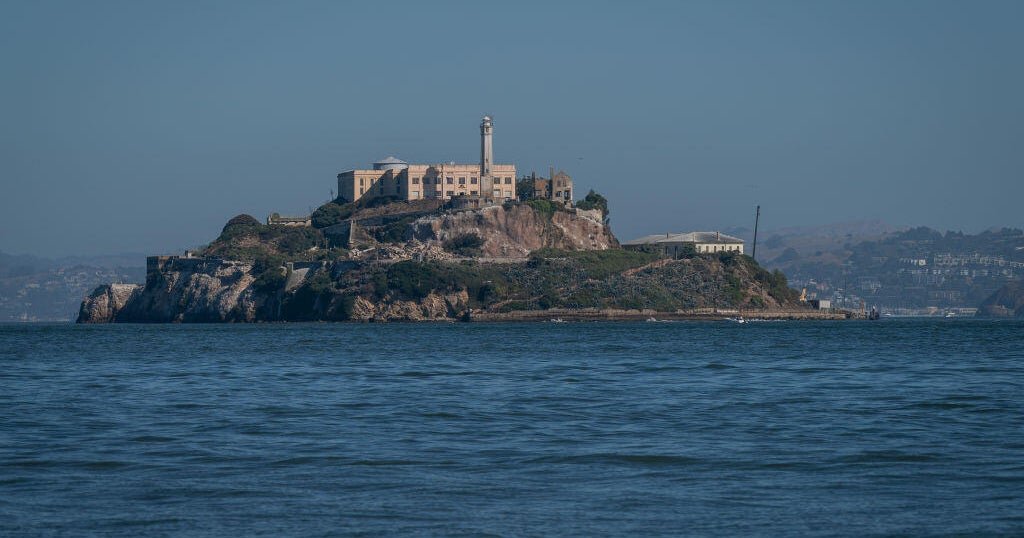 Trump-says-he-will-reopen-Alcatraz-to-house-Americas-most.jpg
