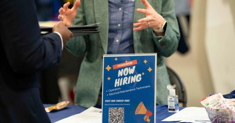 Employers-added-139000-jobs-in-May-as-labor-market-remains.jpg