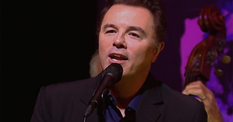 Family-Guy-creator-Seth-MacFarlane-on-his-other-love-Sinatra.jpg