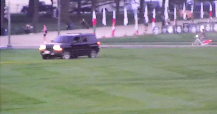 Government-contractor-charged-with-driving-circles-on-National-Mall.png