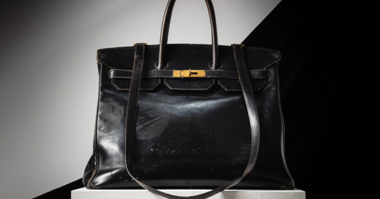 Jane-Birkins-Hermes-bag-is-going-to-auction-at-Sothebys.png