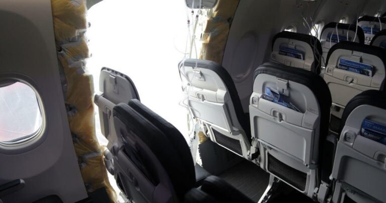 Multiple-system-failures-led-to-door-plug-flying-off-Alaska.jpg