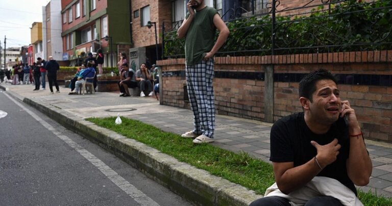Powerful-63-magnitude-earthquake-shakes-central-Colombia.jpg