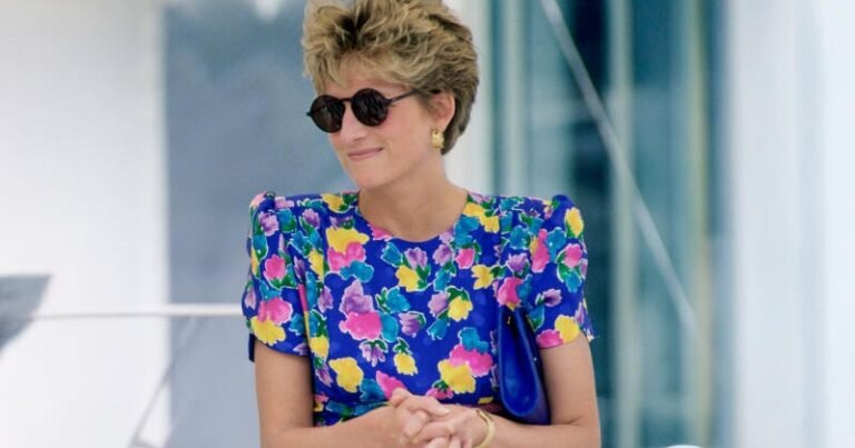 Princess-Dianas-largest-wardrobe-auction-See-which-pieces-will-be.jpg