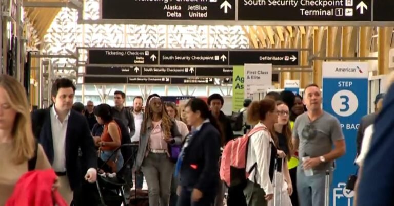 Record-72-million-Americans-expected-to-travel-for-July-4th.jpg