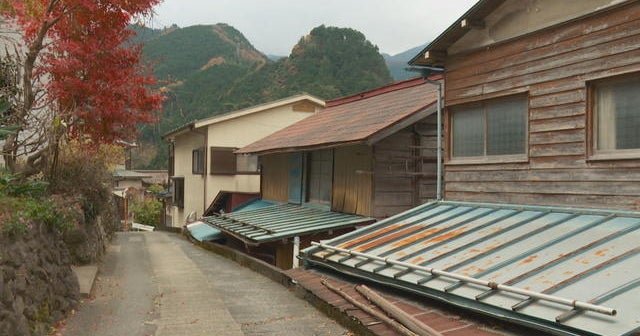 Repopulating-a-Japanese-town-CBS-News.jpg