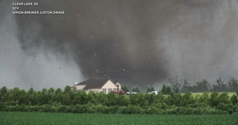 Severe-storms-threaten-Fourth-of-July-travel-across-US.jpg