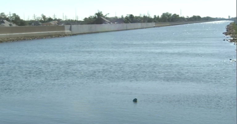 Some-sections-of-New-Orleans-flood-walls-sinking-at-rate.png