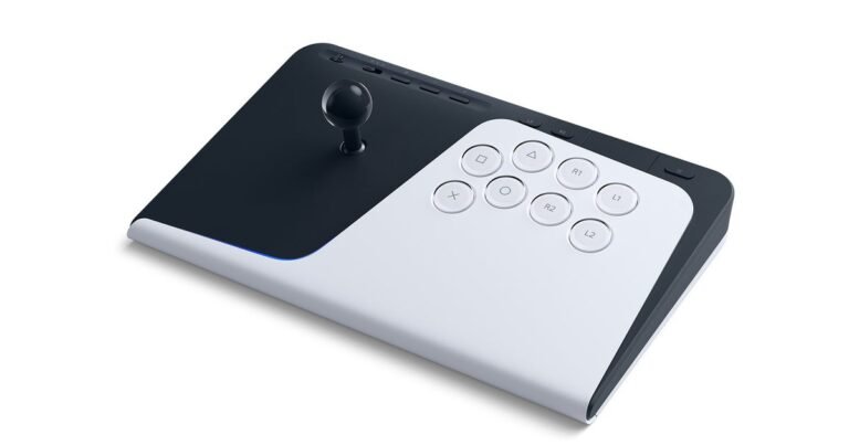 Sony-unveils-its-own-internally-designed-fight-stick-Project-Defiant.jpg