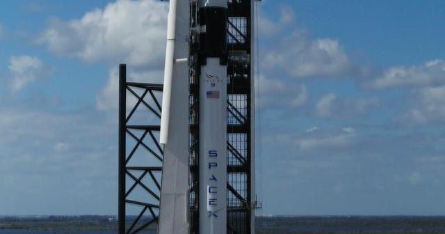 Space-X-launch-scrubbed-flight-aims-to-test-safety-procedures.jpg