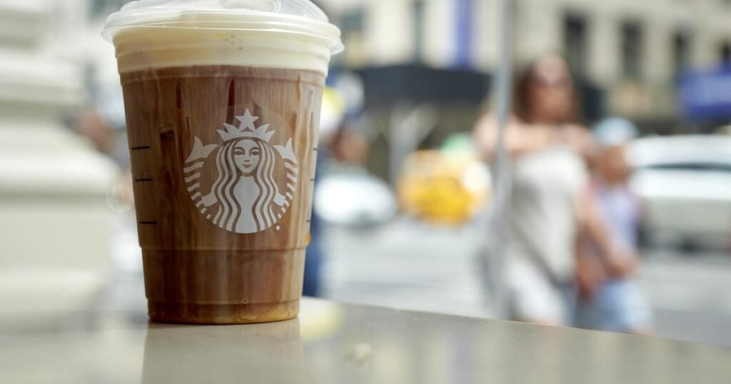 Starbucks-is-changing-how-it-charges-for-matcha-and-syrups.jpg