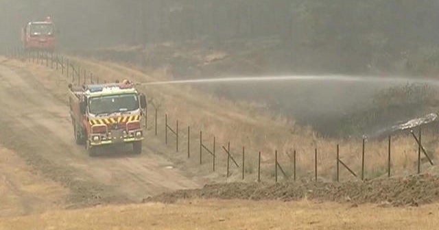 Thousands-left-homeless-in-Australia-as-new-fires-threaten.jpg