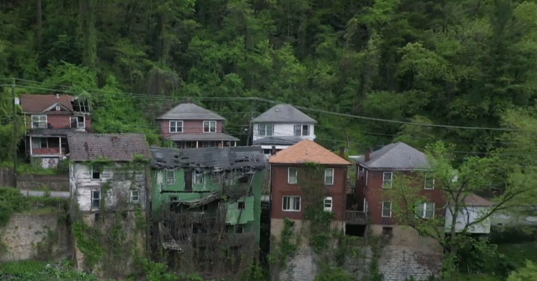 West-Virginia-community-already-facing-economic-decline-struggles-after-devastating.png