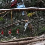 At-Texas-flooding-search-site-civilian-volunteers-being-told-no.jpg