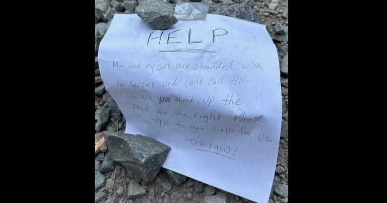 Handwritten-notes-help-searchers-find-mom-and-son-who-got.jpg