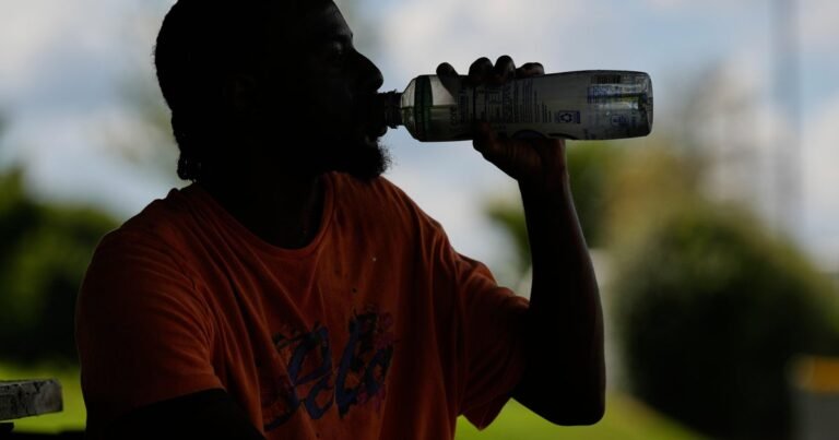Heat-warnings-issued-for-Midwest-Southeast-as-sweltering-temperatures-continue.jpg