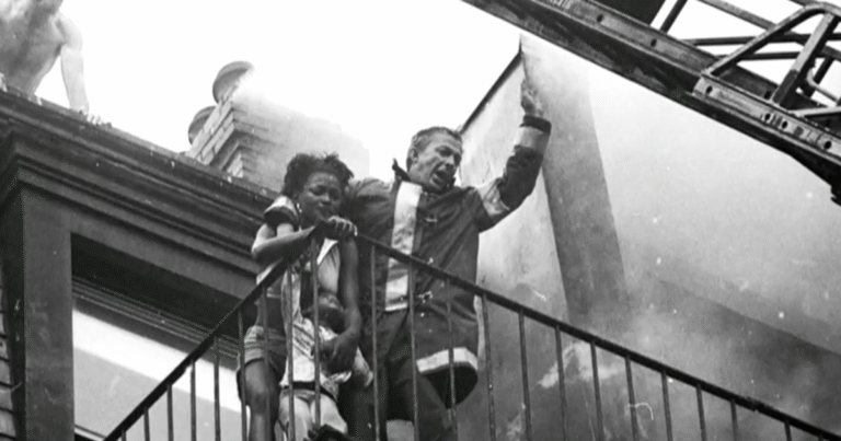 How-a-haunting-photo-of-a-deadly-fire-led-to.png