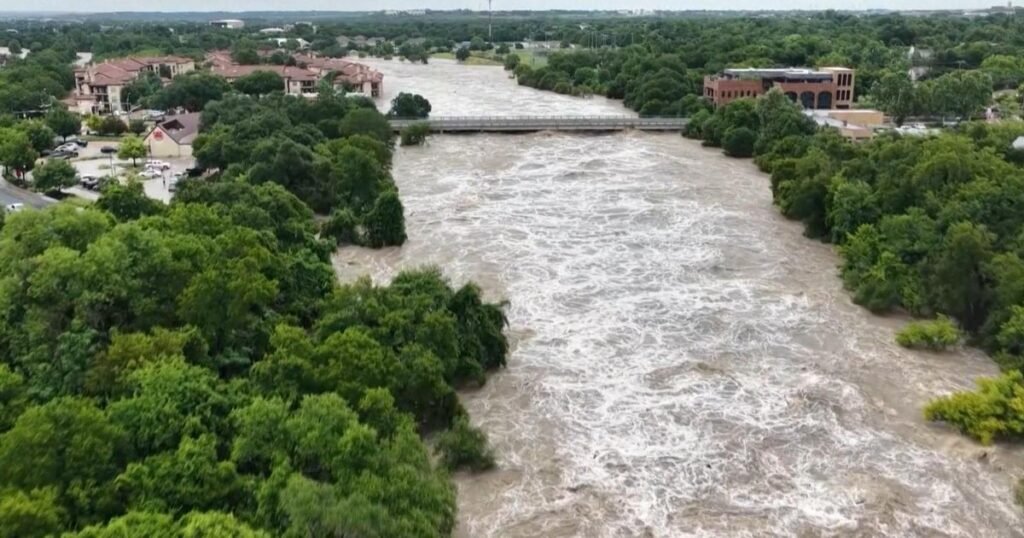 Man-who-lost-his-family-in-a-flood-10-years.jpg