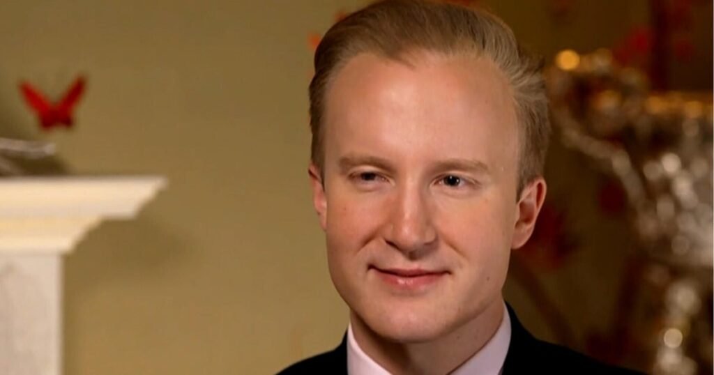 Meet-the-man-teaching-millions-British-etiquette.jpg