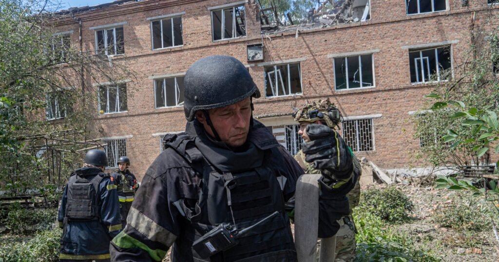 Russia-and-Ukraine-trade-aerial-attacks-killing-4.jpg