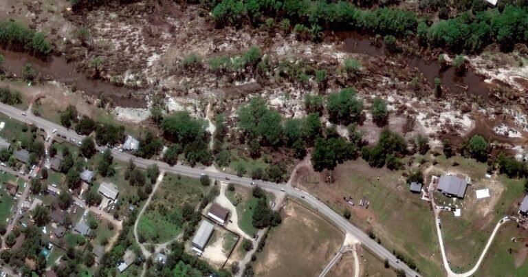 Satellite-photos-show-before-and-after-Texas-flooding.jpg