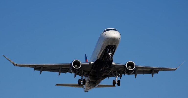 SkyWest-flight-does-aggressive-maneuver-to-avoid-military-aircraft-pilot.jpg