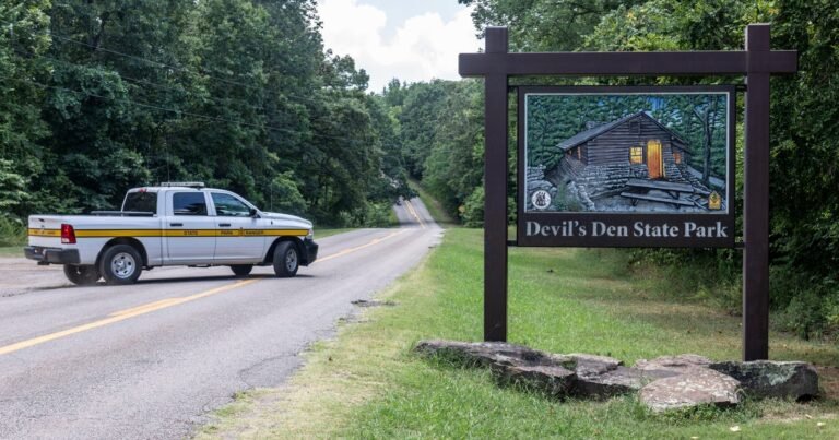 Suspect-in-Devils-Den-double-homicide-may-have-been-injured.jpg