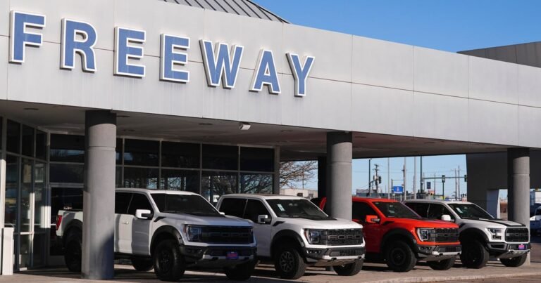 5-costly-mistakes-to-avoid-before-buying-your-next-car.jpg