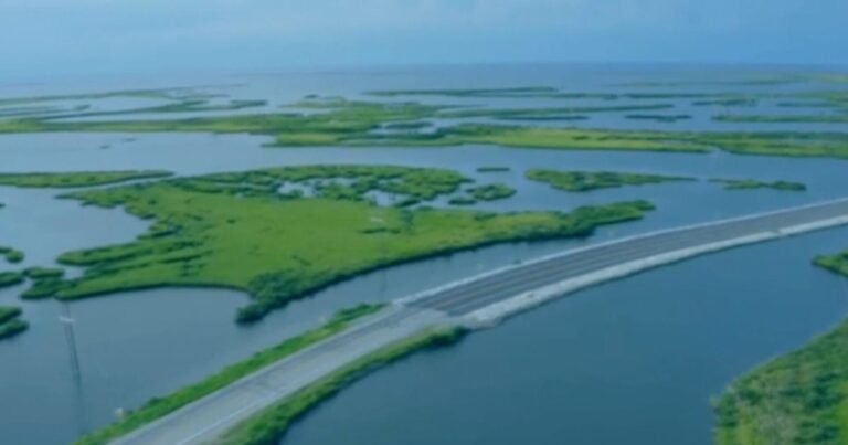 Coastal-erosion-project-in-Louisiana-at-center-of-political-storm.jpg