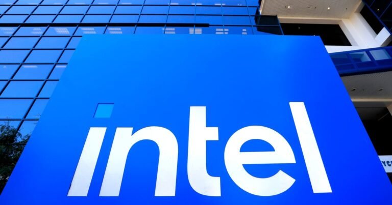 Intel-CEO-says-hes-talking-to-the-Trump-administration-to.jpg