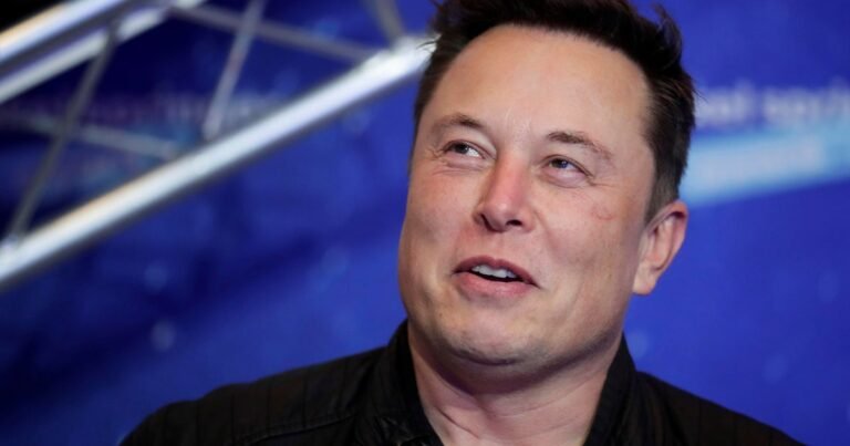 Musk-threatens-to-sue-Apple-for-not-listing-X-or.jpg