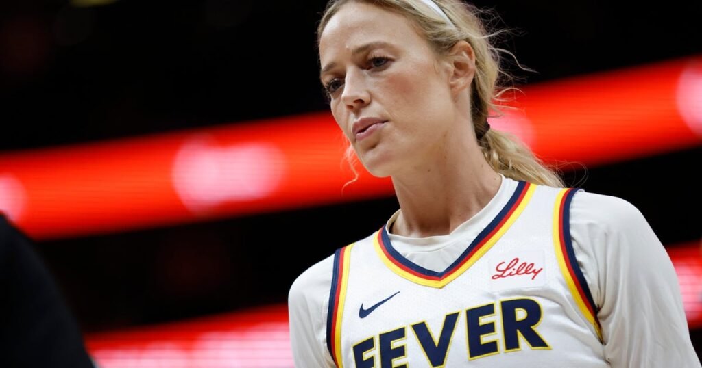 Sex-toy-tossed-on-court-during-WNBA-game-in-LA.jpg