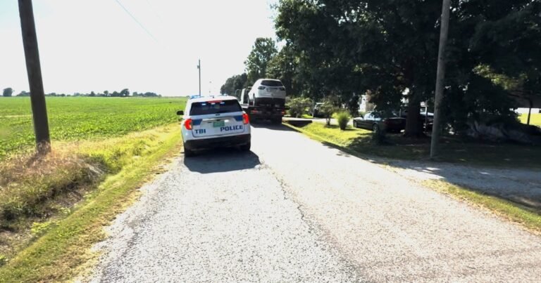 Tennessee-authorities-arrest-2-linked-to-suspect-in-the-killings.jpg