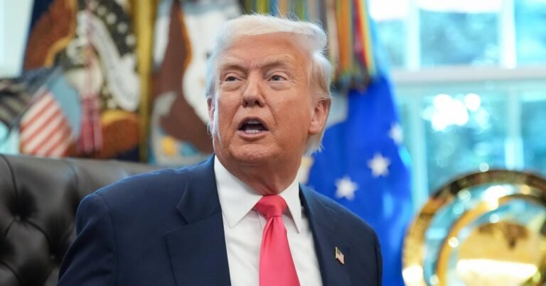 Trump-signs-executive-orders-to-end-cashless-bail-in-DC.jpg