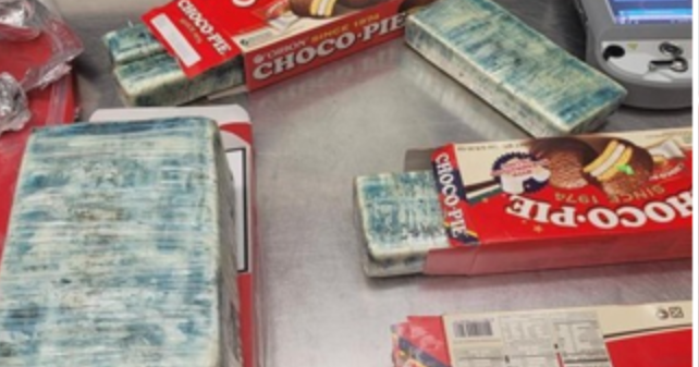 US-embassy-worker-smuggled-cocaine-in-Marlboro-cartons-and-Choco-pie.png