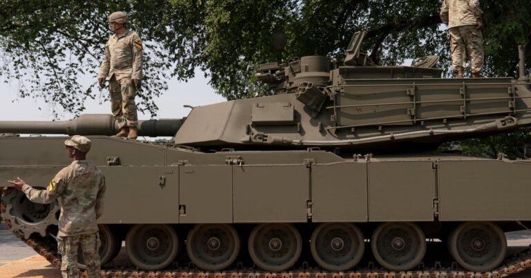 US-soldier-accused-of-trying-to-give-Russia-sensitive-Army.jpg