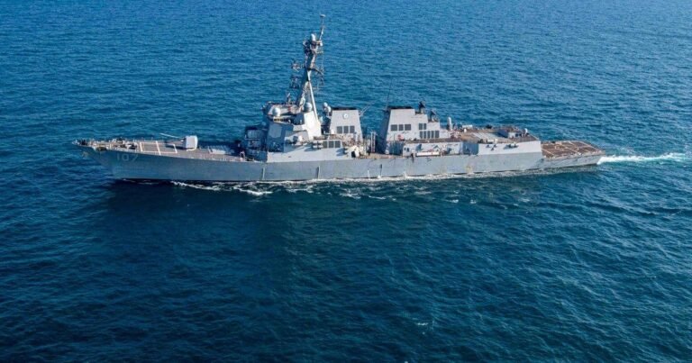 US-warships-to-sail-off-Venezuela-as-tension-soars-between.jpg
